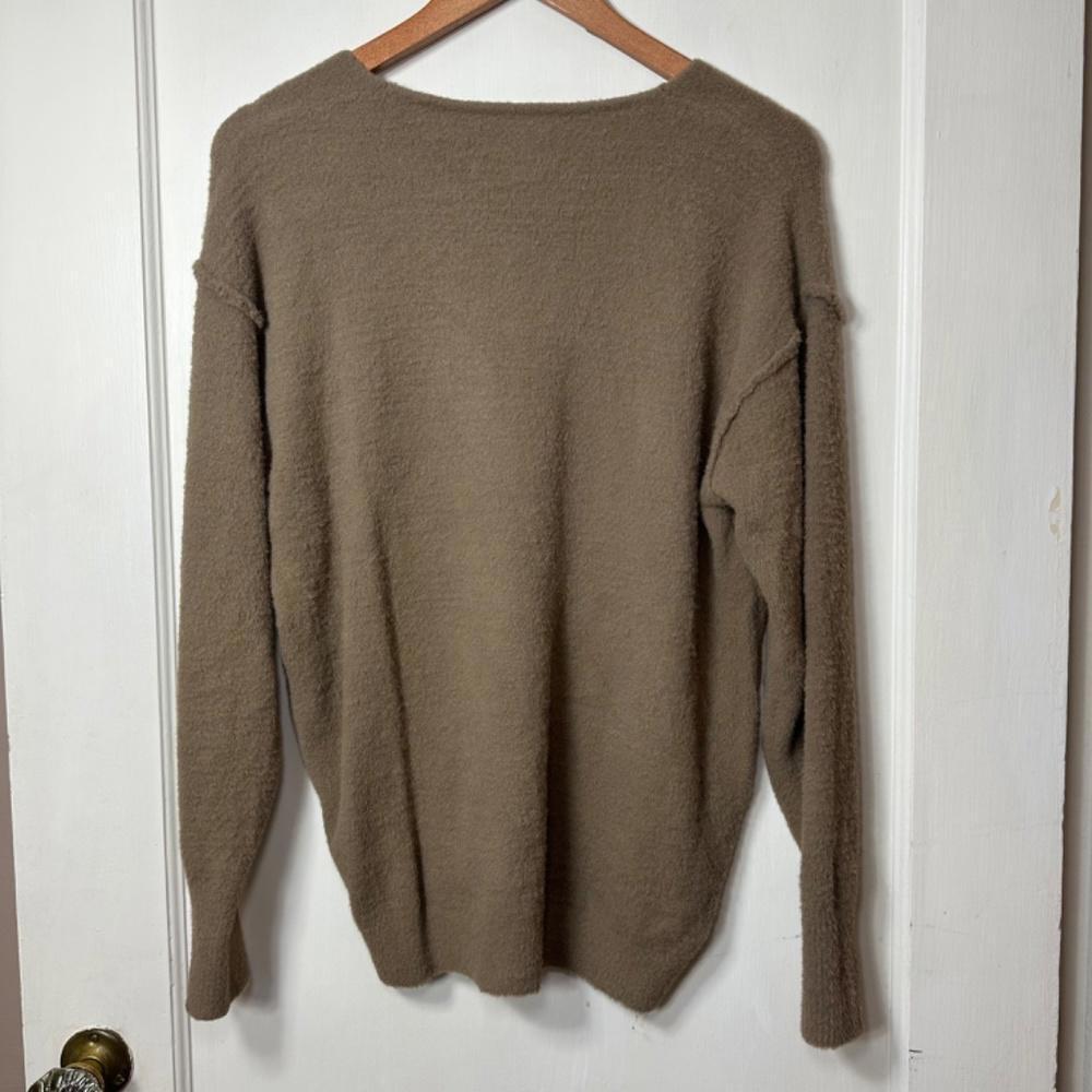 Aritzia Wilfred Free Hush Chenille Knit V-Neck Sweater - Picture 6 of 9